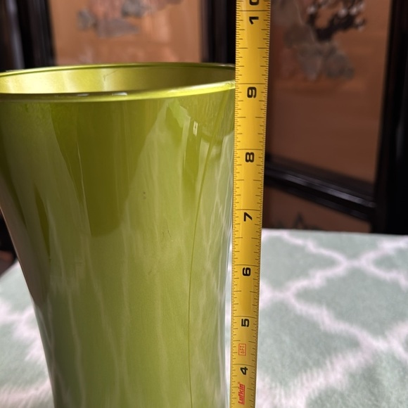 Retro pearlized Green Glass Vase 9” tall - Picture 6 of 7